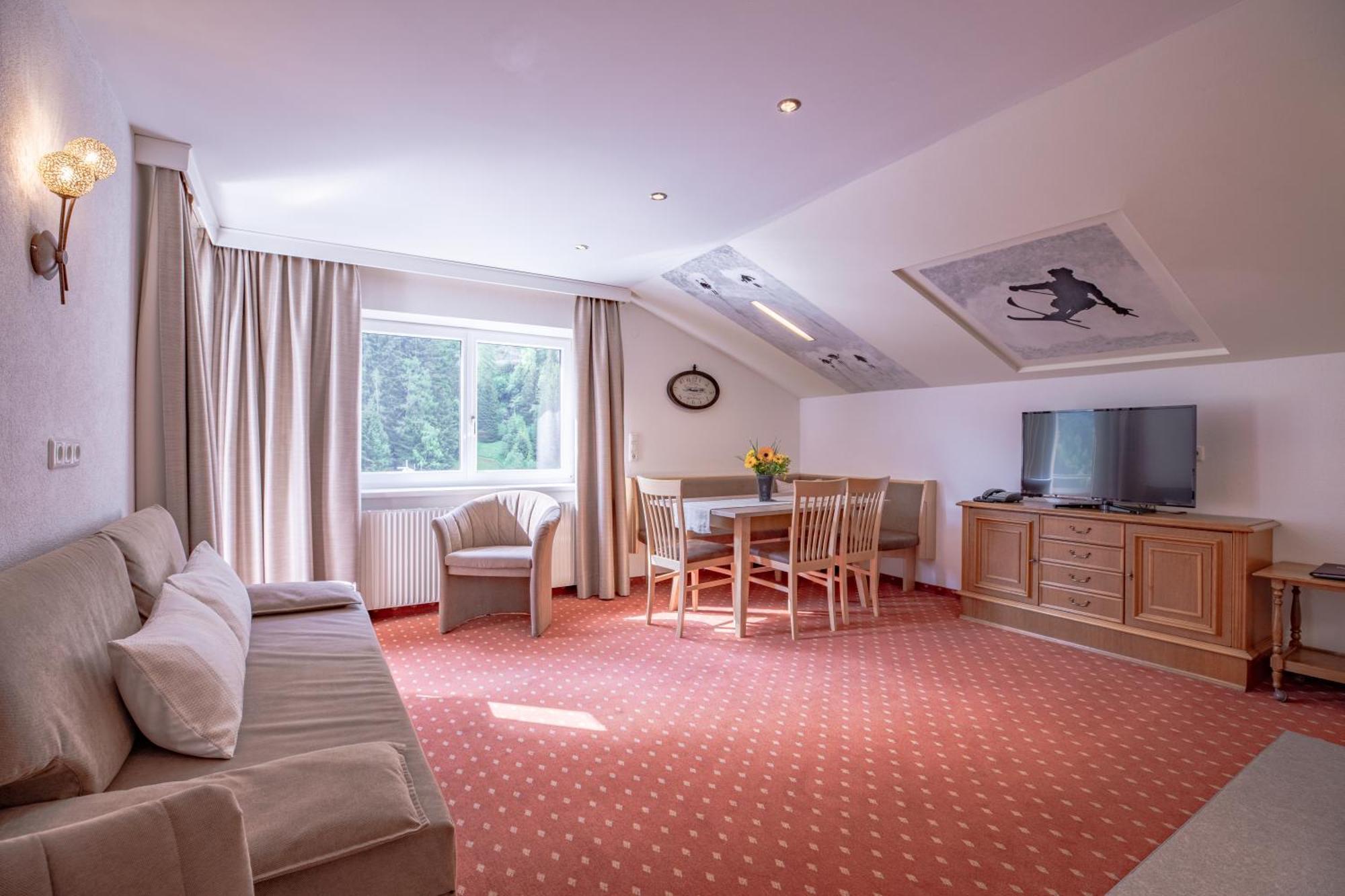סן אנטון Patteriol Apart-Hotel-Garni מראה חיצוני תמונה